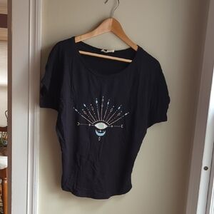 Synergy Organic Clothing Black Tee with Eye Graphic Size Small